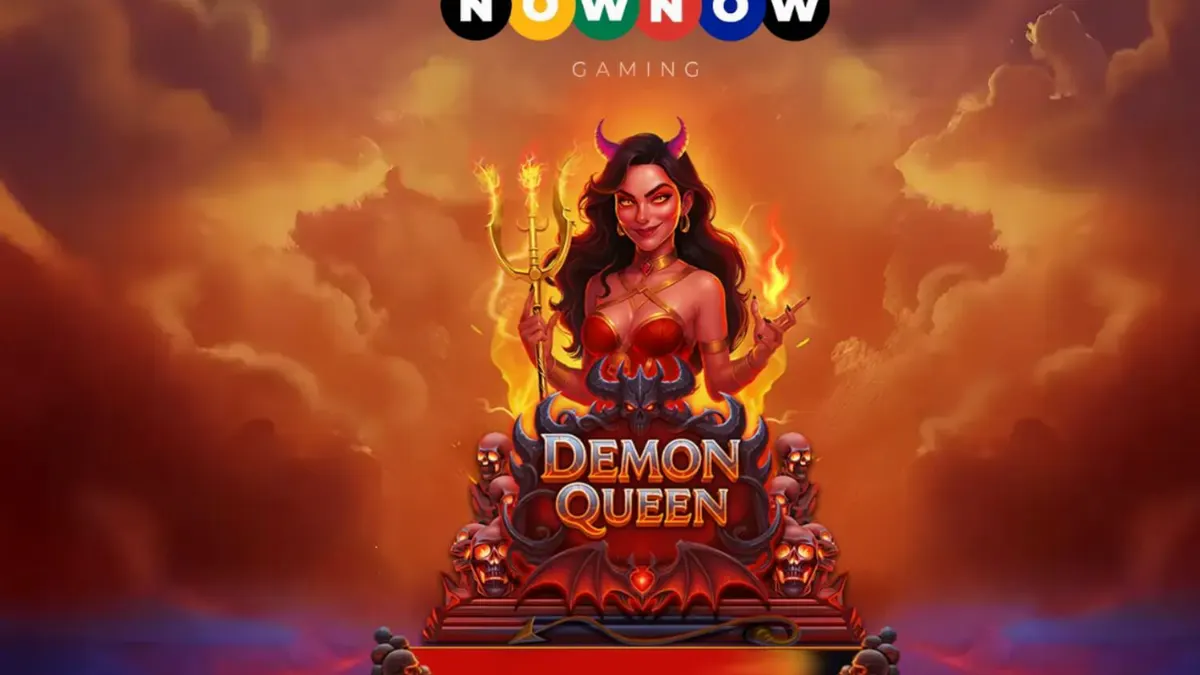 Tampilan visual slot Demon Queen dengan tema gothic dan simbol buah yang membara.
